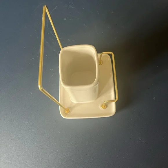 Southern Living At Home White and Gold Bath Accessory - Picture 5 of 5